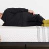 شزلون چیست و چرا باید از آن در دکوراسیون استفاده کنیم؟ تشک برای خوابیدن به پهلو