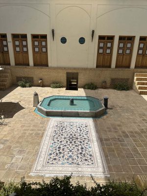 فرش ماشینی مدرن سیزان کاشان – کد رستا 12833 ka